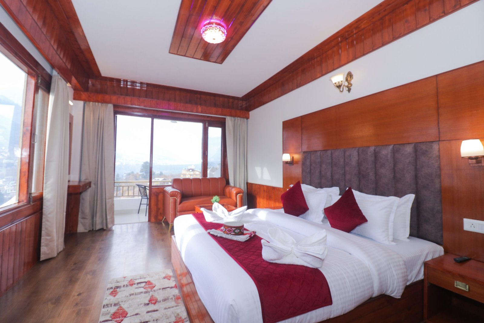 Luxury Rooms